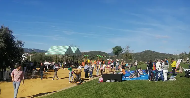 día de la vecindad en los Jardines Paraíso Arenal