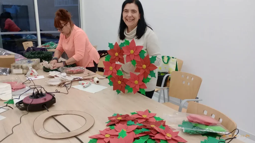 Taller de Adornos Navideños Centro Cívico Complementario Alcázar