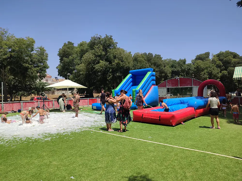 Imágenes de la fiesta de verano celebrada en la barriada de Trassierra el pasado 21 de junio