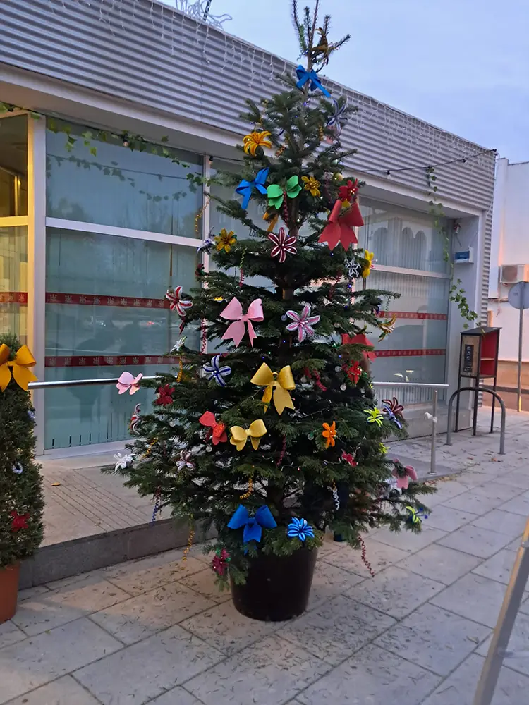 Taller de Adornos Navideños en alcolea